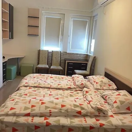 лукс базилика отделен вход Sandanski